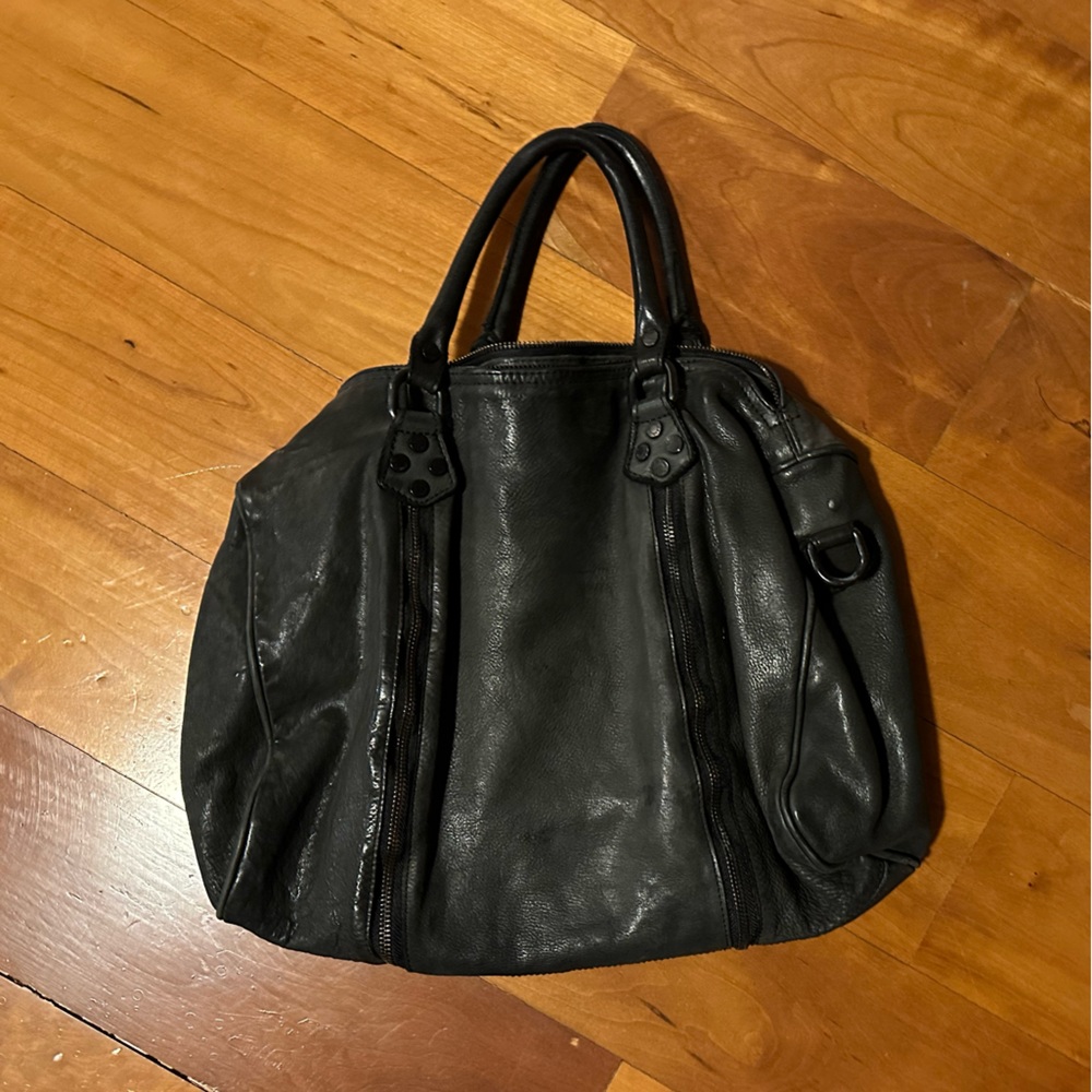 Zadig and Voltaire - MEDIUM BLACK ZIPPER BAG
